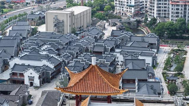 民主街历史文化街区改造后开街  荆门有了新的“城市会客厅”