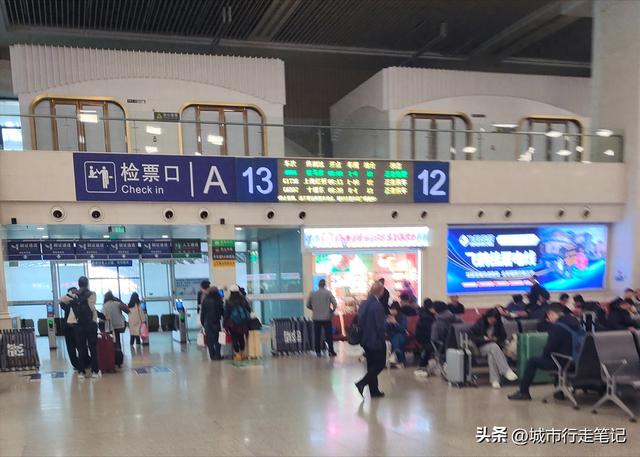 坐武局非空，50块走马观花游信阳