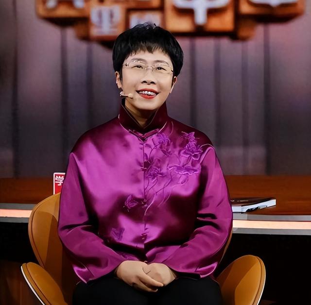 北大才女蒙曼50岁仍未婚，被问最想嫁给谁，她的回答却出人意料