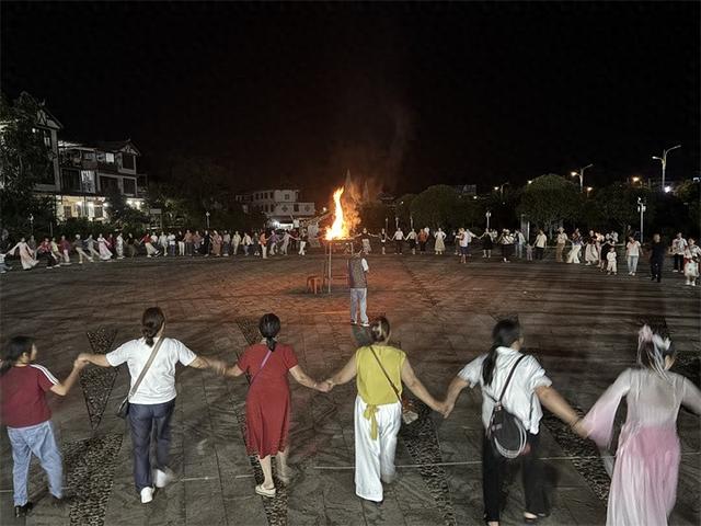 天黑请进村 安顺夜经济新爆点