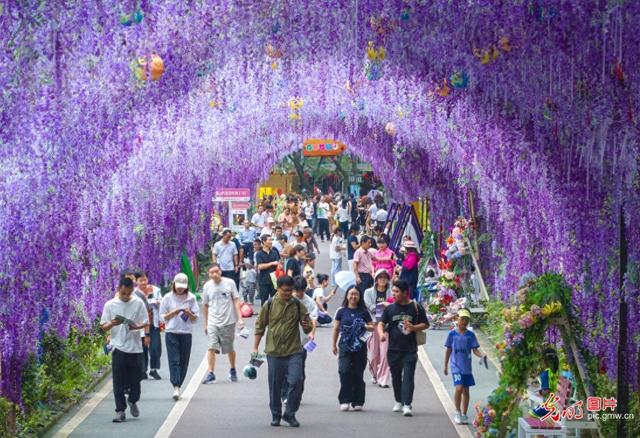 文旅新活力丨从“看风景”到“享生活” “文旅+”折射中国经济韧性与活力