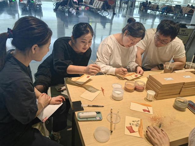 国庆偶遇非遗！银川河东国际机场让旅途有了“宁夏元素”