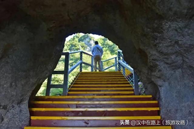 汉中这座秘境奇观,堪称“天然地质博物馆”!