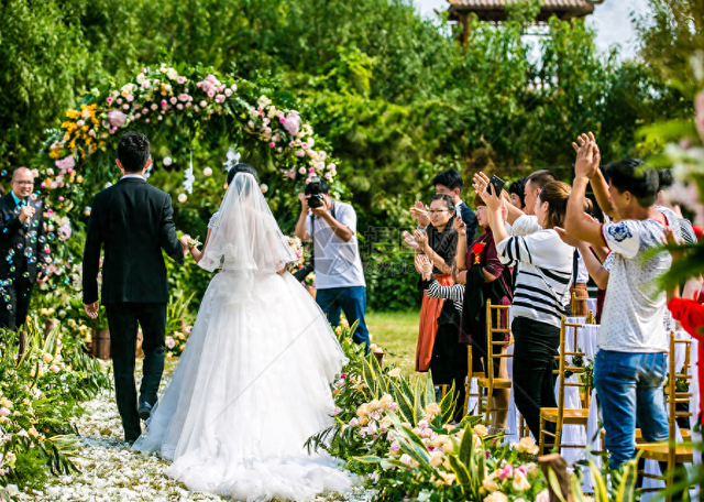 发现没？凡是结婚不主动要彩礼的女方家庭，一般都属于这4种情况