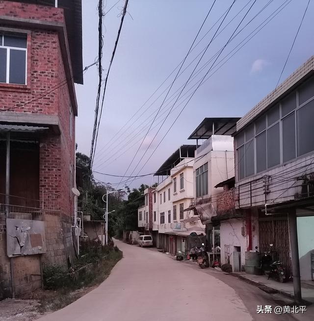 广西南宁市武鸣、兴宁、宾阳交界的上江乡，撤销变为村连赶集都没