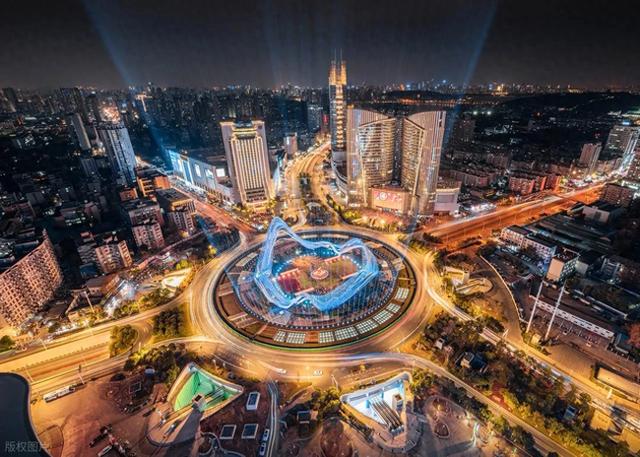 新春盼头 武汉年味已拉满 2026金马新春十大游玩攻略 逛吃赏玩全搞定