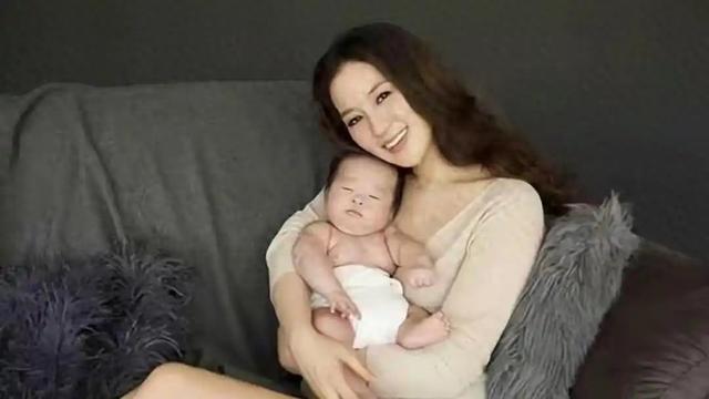 她14岁已是“人间尤物”	，被首富看中花10亿娶回家，8年生了四胎