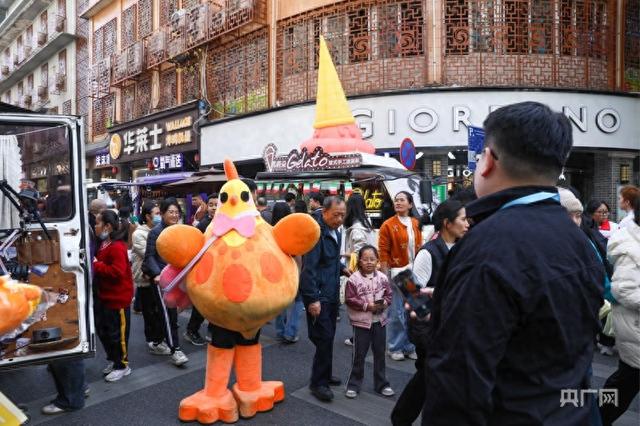 烟火气升腾、消费力释放 清远的这场嘉年华为何热度不减？