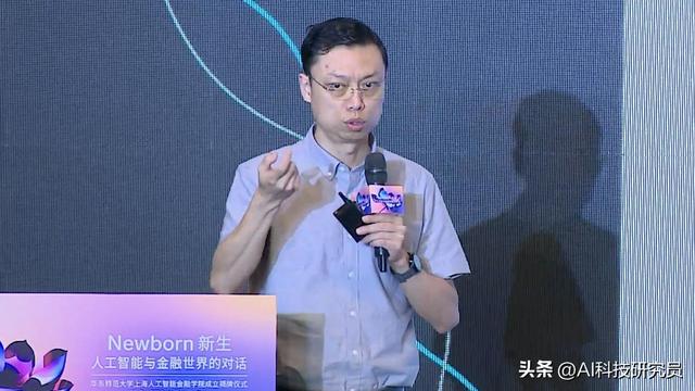 中国版OpenAI智谱的CEO张鹏预计，2025年公司收入增长四倍超12亿