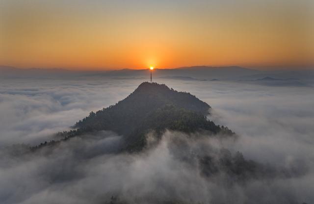 福地怀化·风物季｜云海流金醉洪江——洪江区密岩尖观日出掠影