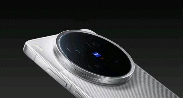 2亿像素+1/1.4大底，vivo X300主摄官宣！三星深度参与定制