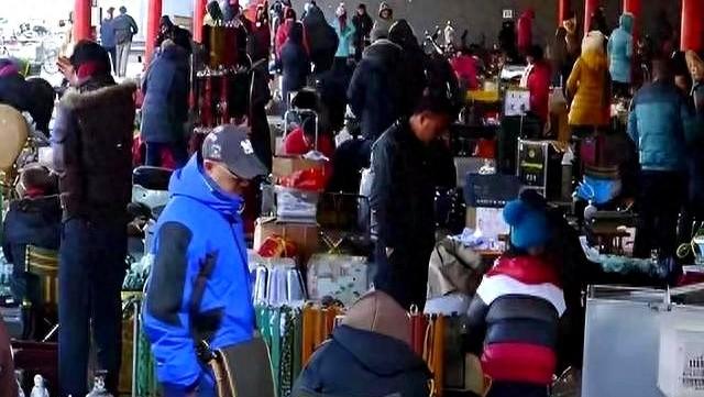 大量日本游客涌入北京，打着旅游幌子不去旅游不吃美食，为什么来