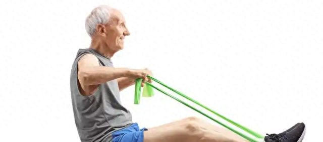 学医后才明白。增强骨密度最好的运动，不是散步游泳，而是这个