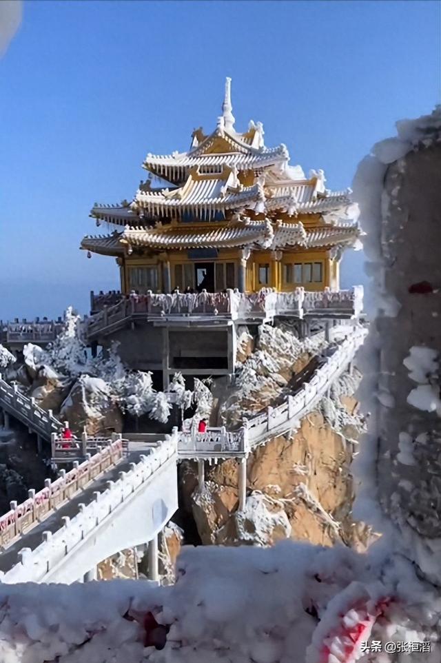 河南老君山迎初雪，一下雪就封神！银装素裹再现仙境盛景