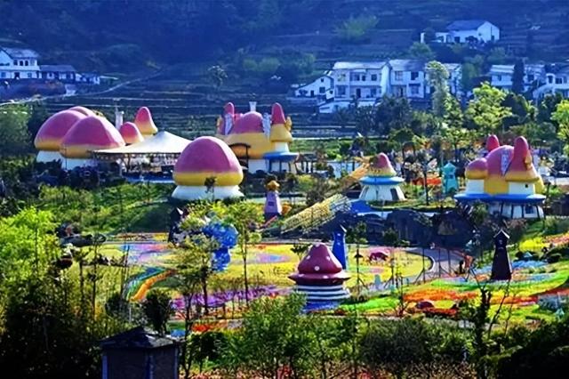 重庆避暑天堂：精选清凉胜地，逃离高温享受25℃夏日