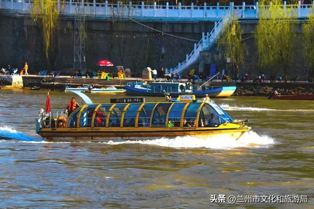古法漂流、夜游黄河、刺激快艇……“玩水”还是得在兰州啊!