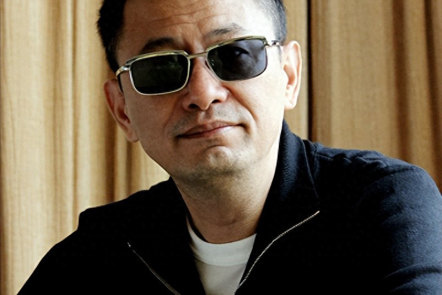 陪睡陪玩都只是开胃菜，目无王法、集体嫖娼，背后的恶心藏不住了