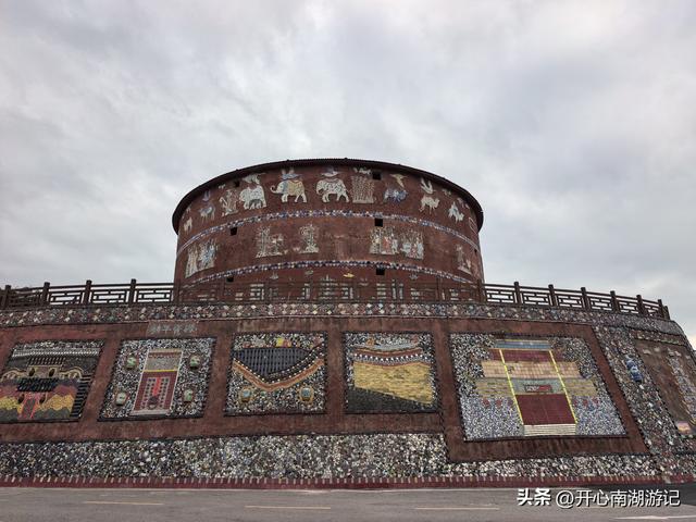 2025年秋老姐俩江西行，景德镇瓷宫，瓷奶奶独有的浪漫