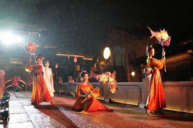 雨润泉城！济南中秋文旅活动热，市场平稳满意度高