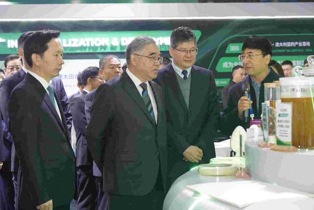中农秸美闪耀第32届农高会 合成生物技术引领秸秆新未来