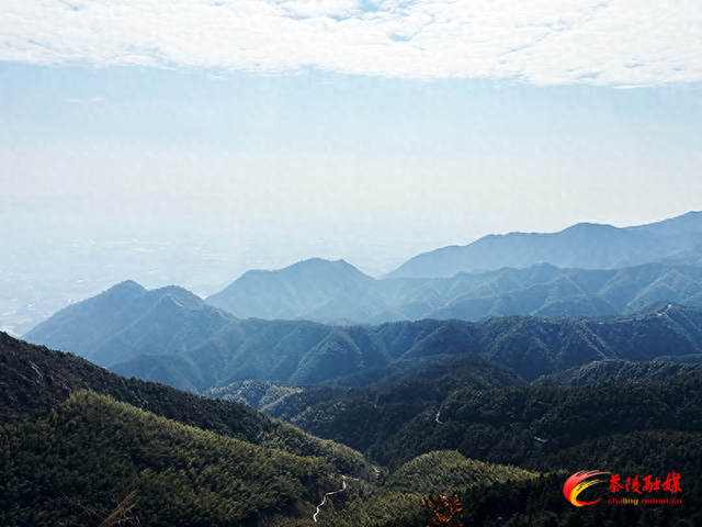 茶陵县云阳山：初冬美景美如画鎏金叠翠醉游人