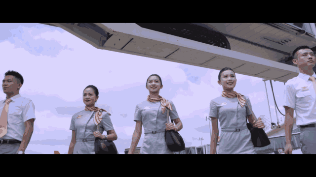 空乘面试英文自我介绍一分钟（飞行帮资讯空乘面试30秒自我介绍）