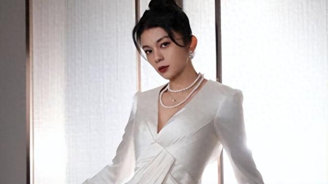 09快女排名（09快女谈莉娜惊爆结婚）
