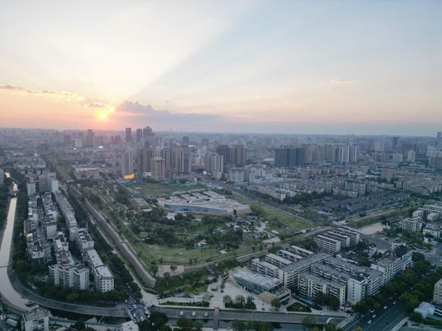 “郑州一环”见证城市进化