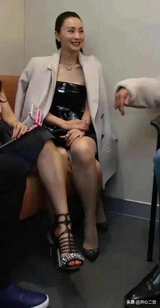 陶虹这腿无法直视了，徐导这么能赚钱为啥不保养一下