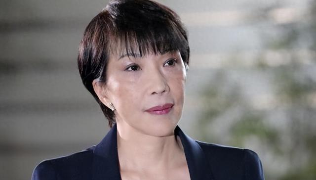 石破茂被赶下台后，第二个“安倍晋三”冒头了？令所有人意外，中方对日本发出警告
