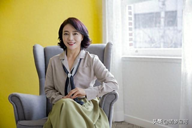 两性关系；不管你信不信，女人过54岁，都有如下7个症状，要接受