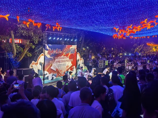 国庆假期首日，“东江八点”上新吸客！约起：体验古风文旅，看表演、吃美食！