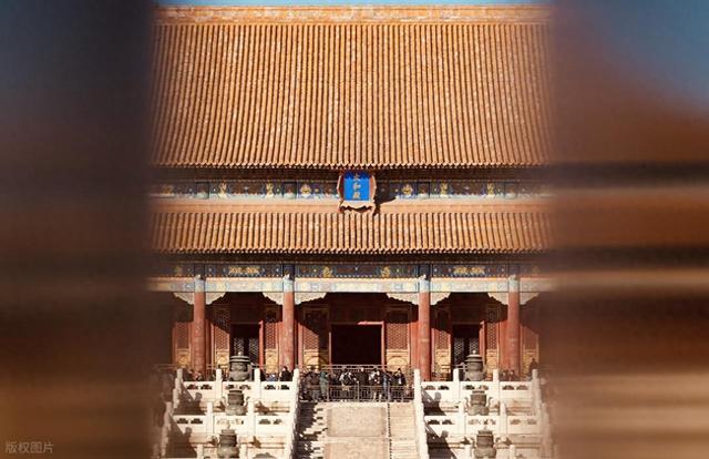 全网疯狂转发！故宫再现“角楼映雪	”千年难遇奇景	，网友：太美了