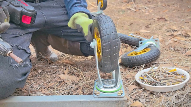 手机游戏小鸡农场攻略（造个移动鸡窝）