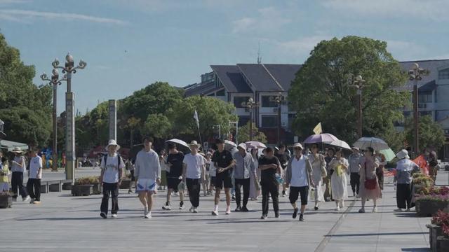 万人同游 乐享仙山 | 龙虎山景区迎万人系列团，人气火爆！