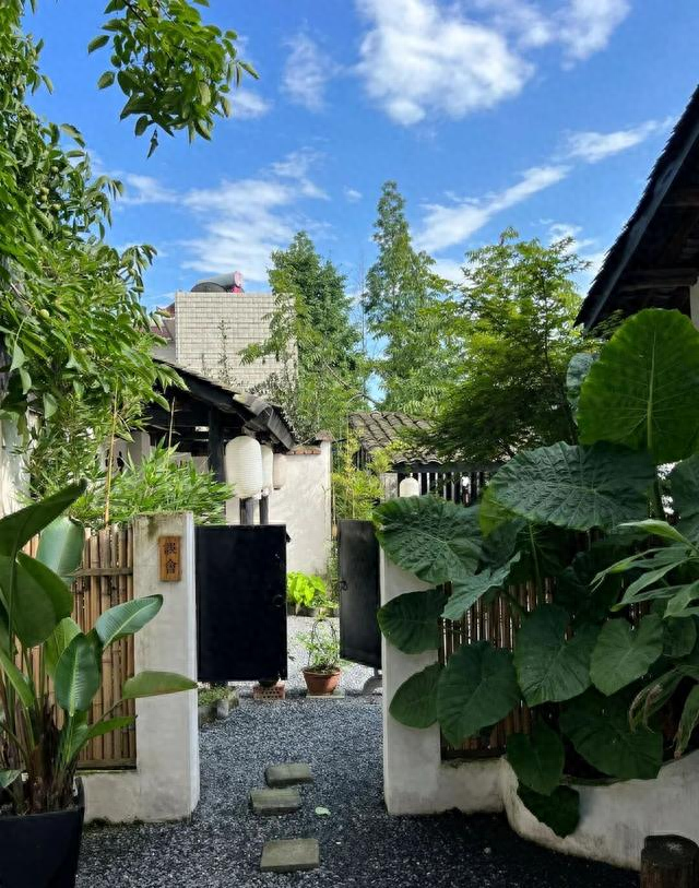 有了小院才知道，生活竟如此美好