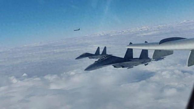 等不到"台湾有事"那天了！中俄三面包围琉球，高市慌忙求见特朗普