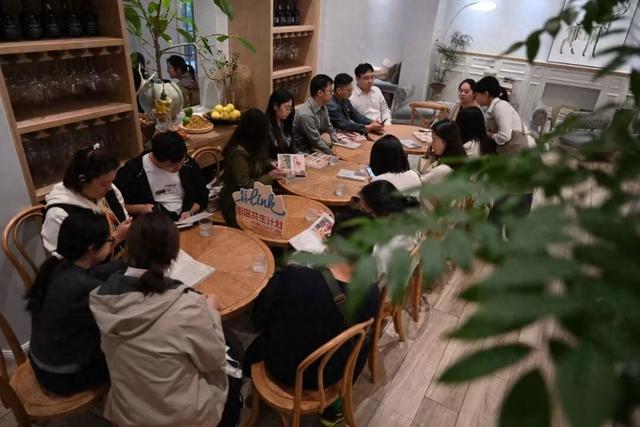 秋日的City Walk，认识不一样的黄金城道→