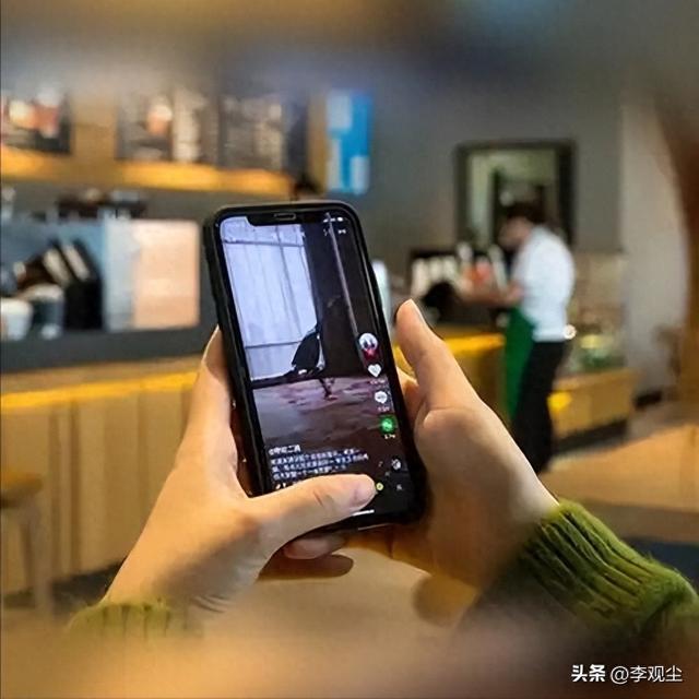iPhone17全系高刷？你买的高刷是“摆设”，实测才知被厂商套路