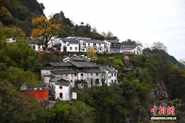 海外华文媒体打卡齐云山 感受多元化沉浸文旅体验