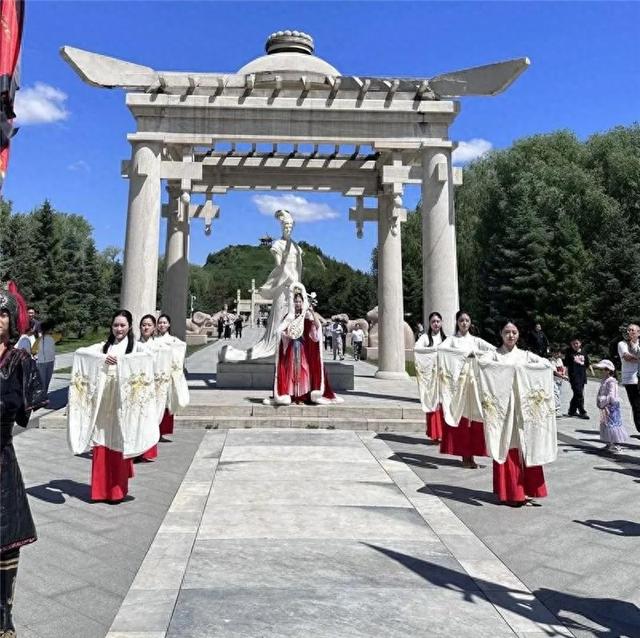 红色血脉滋养 内蒙古文旅生辉