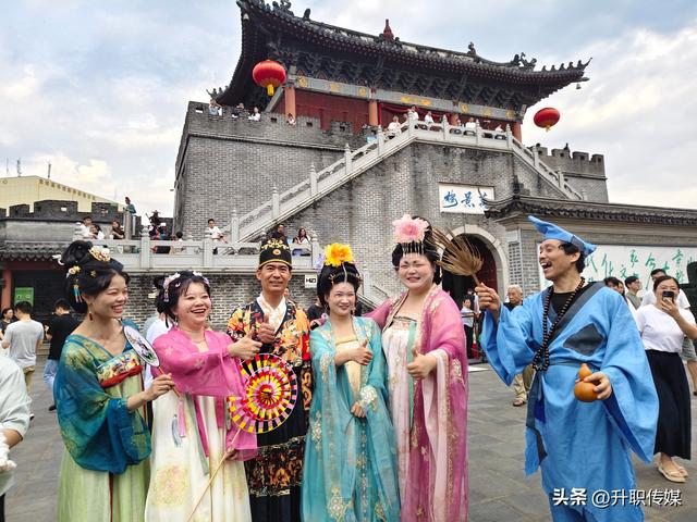 春满花神香约千年 深石协以花为媒以文传韵焕新出彩