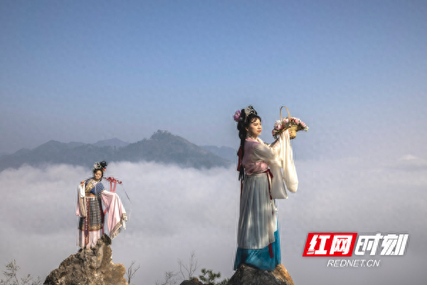 天地为卷，云海作画，洪江古商城演绎湖南版“千里江山图”