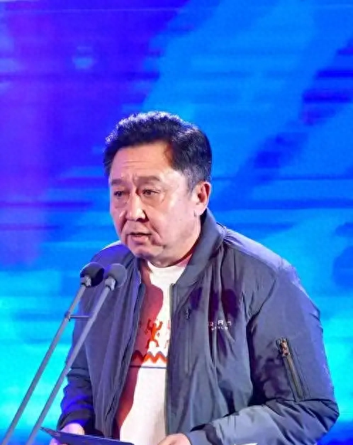 成“老赖	”不到3天	，于谦被扒底朝天，官方下场，终步入何炅后尘