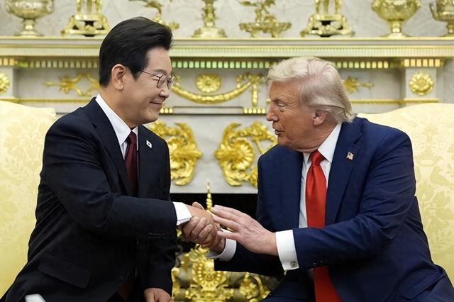特朗普想带着李在明访华，中国这次的回应多了两句话