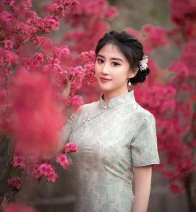 一种新型的异性关系 正在中年男女间悄然流行