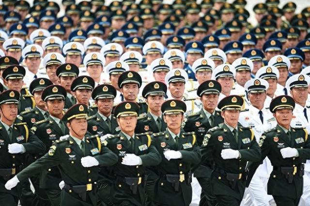 李在明对华摊牌，不到3天，中方公布名单，他没想到中朝早有安排