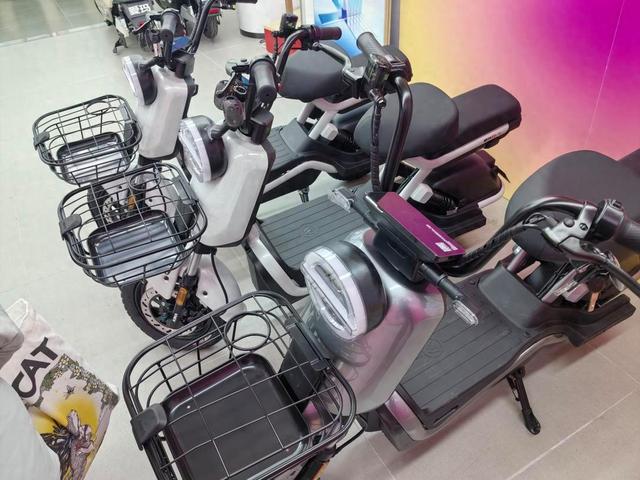 小电驴“新国标	”落地，安全不会自动到来