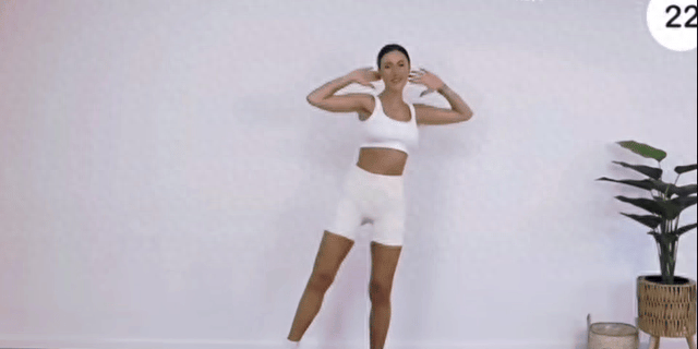 肚子肉多最怕“高抬腿”，不跑不跳、刮去腰腹赘肉	，练出平坦小腹