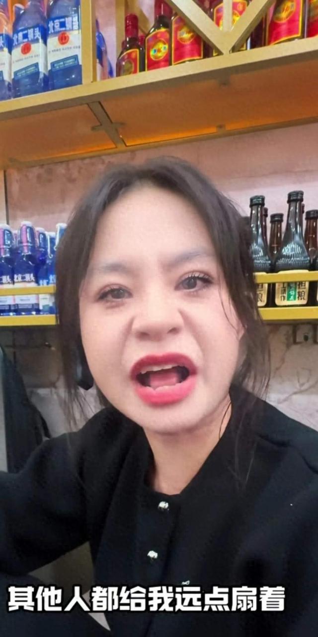 长春大雷烧烤深夜突然关门，老板娘阿月彻底被网友“喷爆”